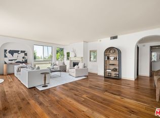 318 N Maple Dr UNIT 406, Beverly Hills, CA 90210