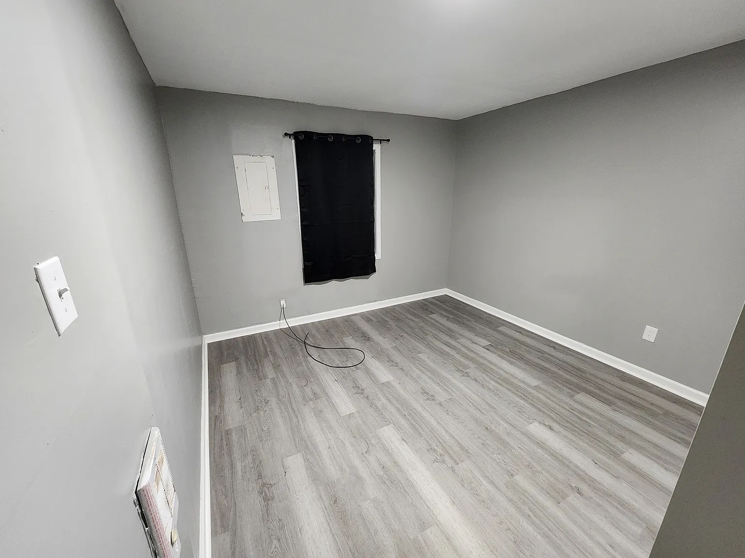 1424 Bancroft St — Photo 2