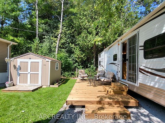 4th image of 149 Horseshoe Cir