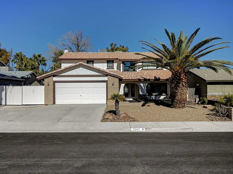 2247 Marlboro Dr — Photo 33