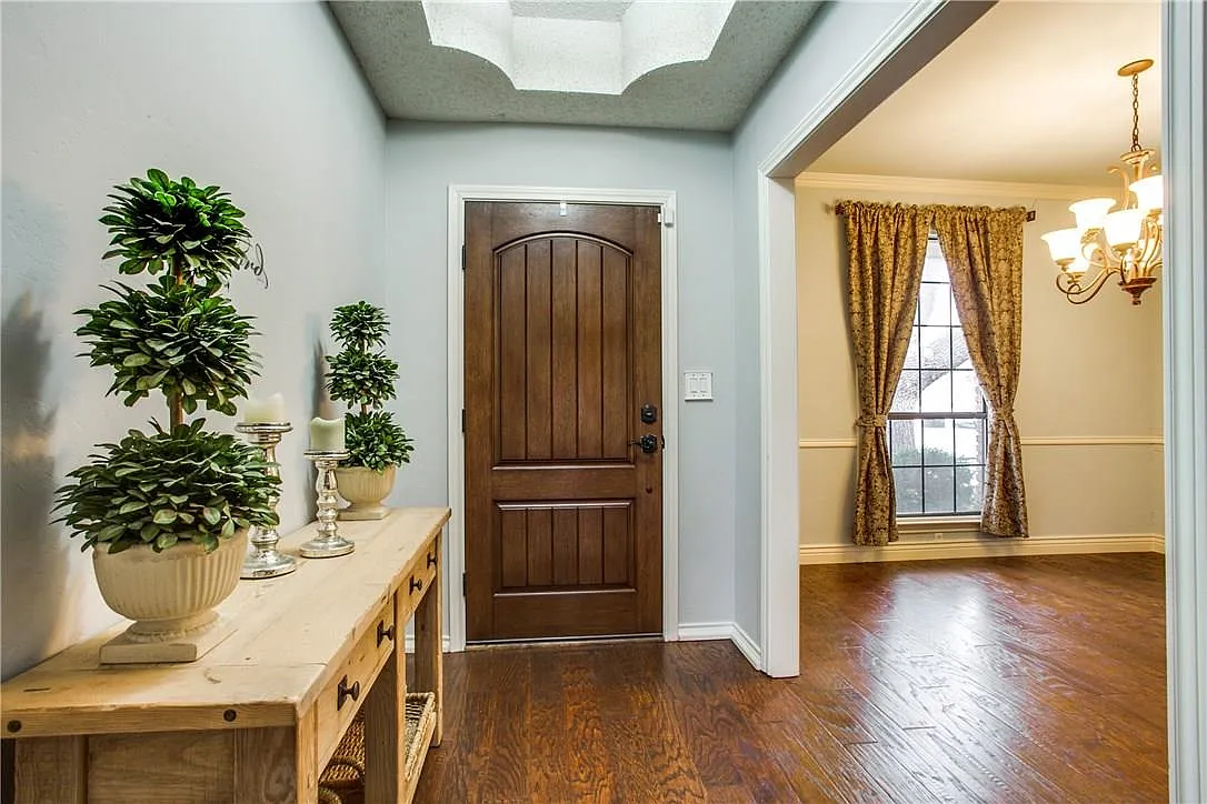 Building Photo - 2216 Timberwood
