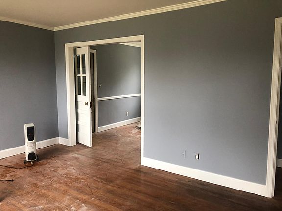 2nd image of 209 Blue Hills Dr