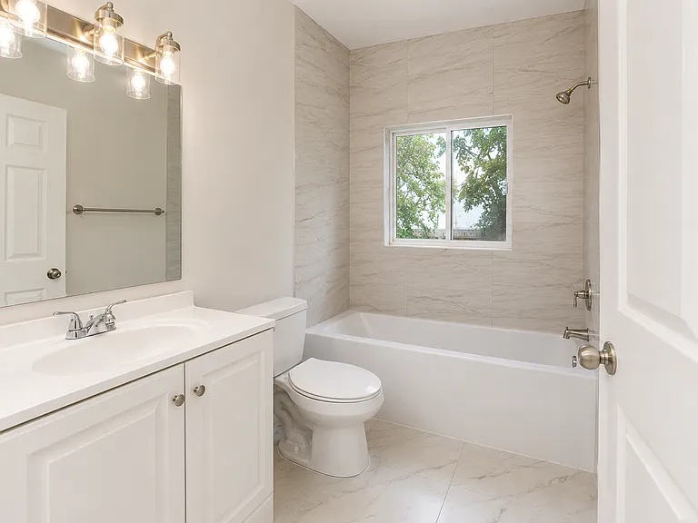 1636 Thoroughbred Dr — Photo 20