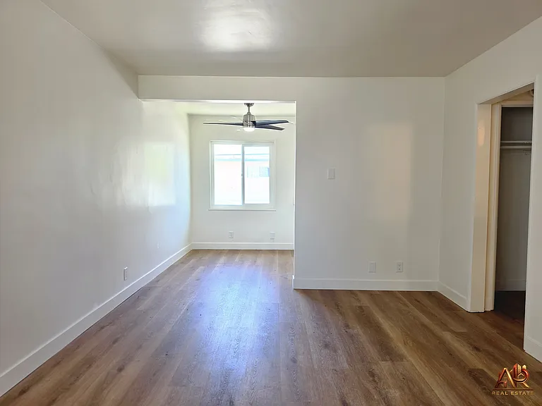 6107 Brynhurst Ave #11 — Photo 2
