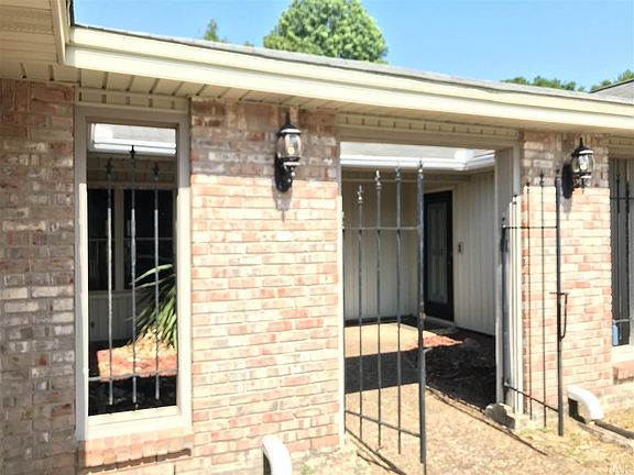 2nd image of 4620 Shadesview Dr