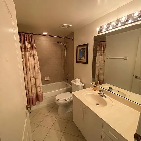 7831 Regal Heron Cir #105 — Photo 11