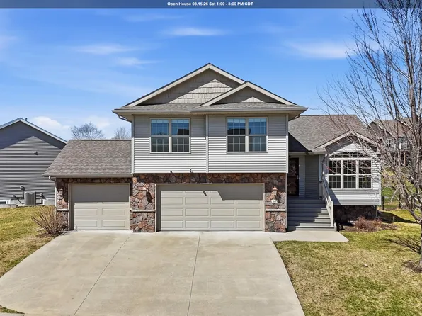 63 Colchester Dr, Iowa City, IA 52245