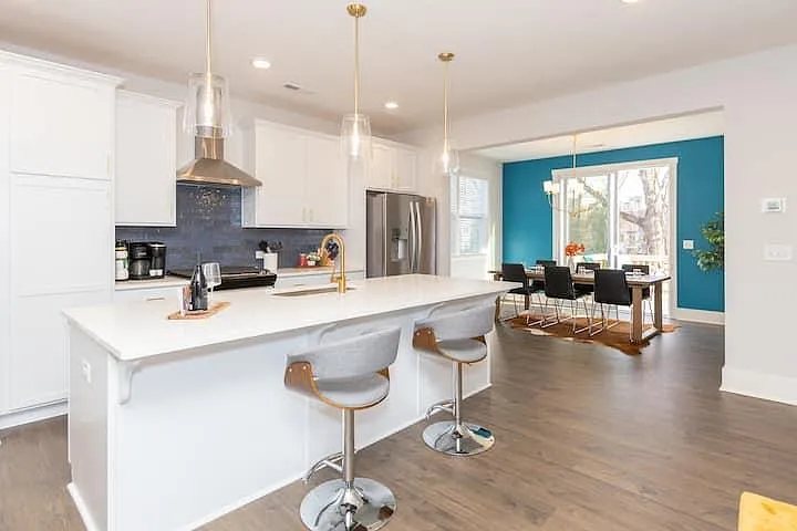 1122 N Alexander St — Photo 102