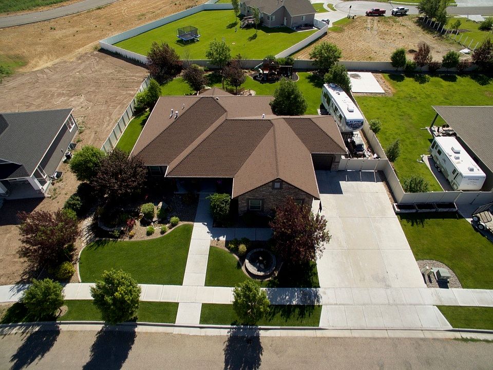 1st image of 4940 Eaglewood Dr