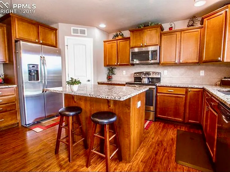 7756 Crestone Peak Trl — Photo 3