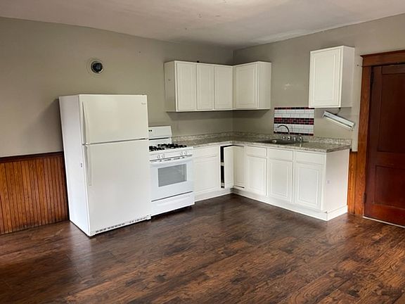 2nd image of 145 North St Unit 2