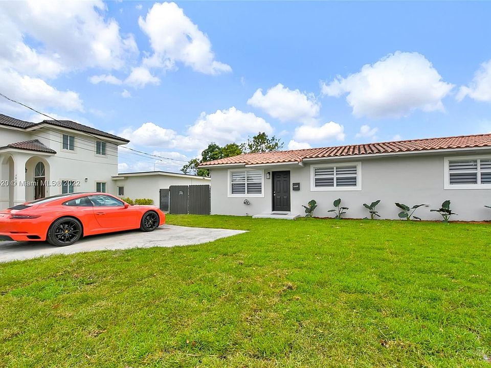 1st image of 7990 Grand Canal Dr #1
