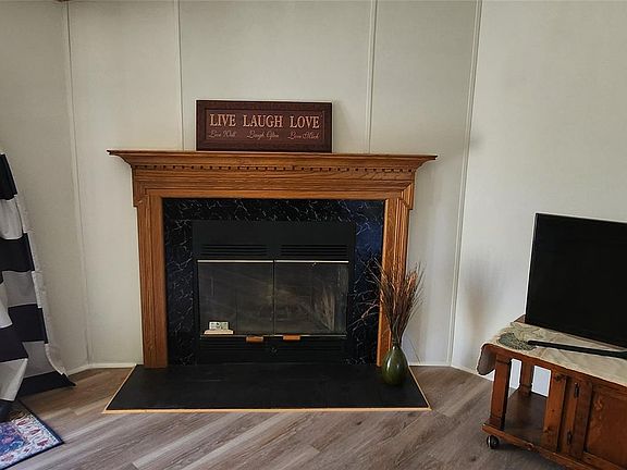 5th image of 1811 Alexa Ln