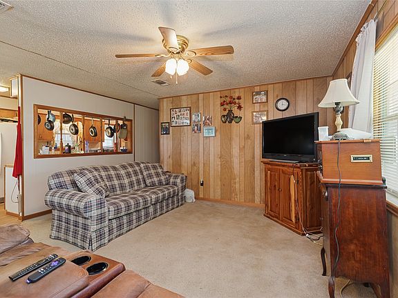 5th image of 180 County Road 4255