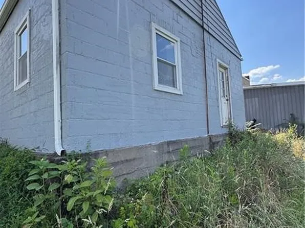 32 Springer Ave N, Uniontown, PA 15401