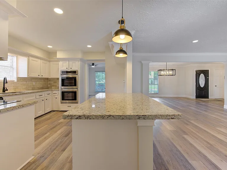 9115 Taidswood Dr — Photo 17