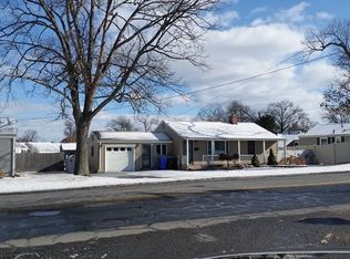 209 Island Pond Rd, Springfield, MA 01118