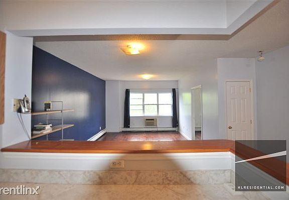 5th image of 64 Underhill Ave #3