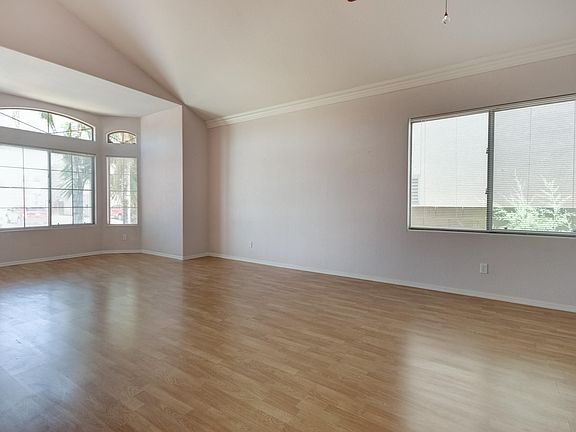 3rd image of 11253 E Contessa St