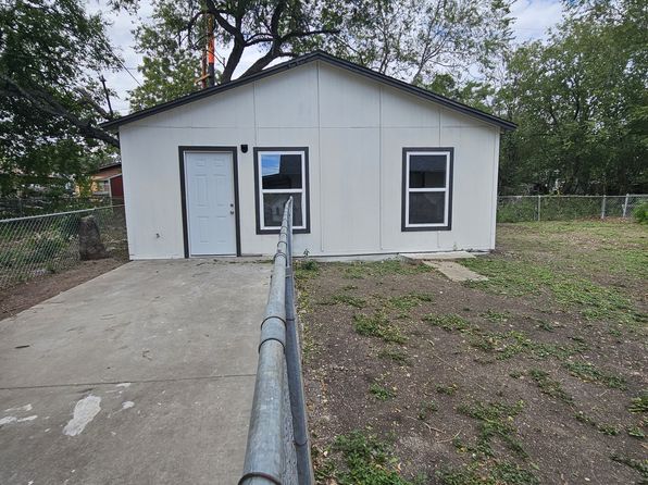 215 Lyric St #1
