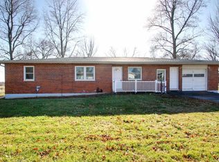 101 W Perkins St, Payson, IL 62360