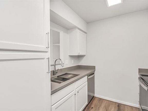5th image of 2333 Bering Dr APT 203