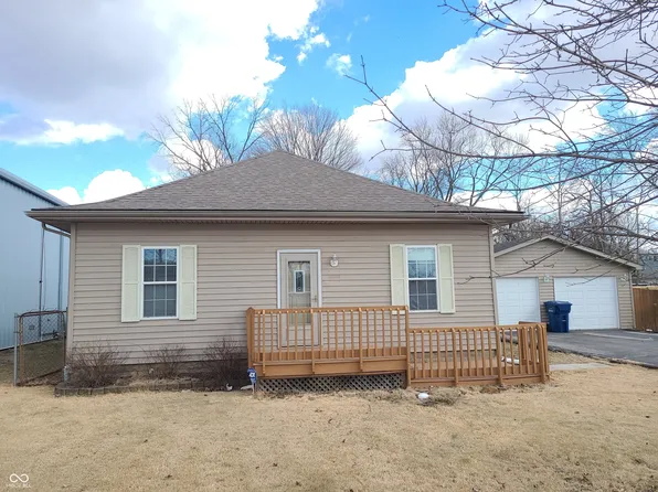 3241 N 22nd St, Terre Haute, IN 47804