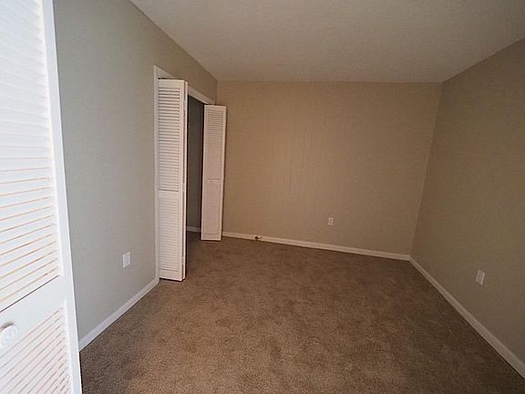 4th image of 3200 Gulf Shore Blvd N