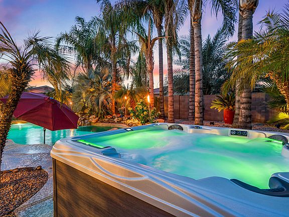 3rd image of 834 E San Carlos Way