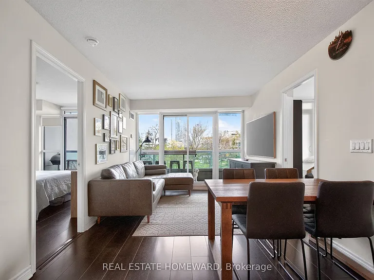 25 Lower Simcoe St #518 — Photo 4