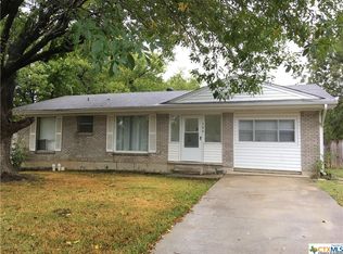 104 W Cardinal Ln, Harker Heights, TX 76548