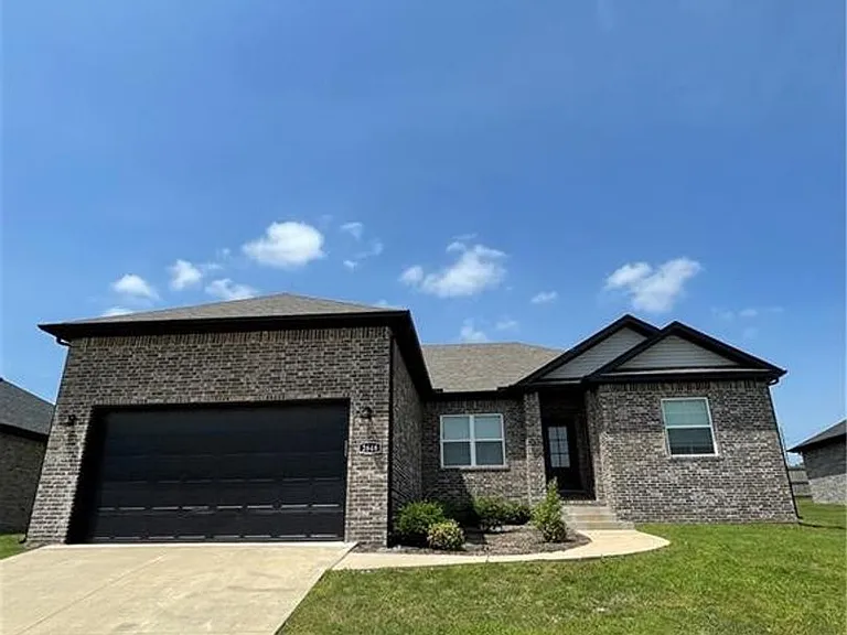 2648 S Olive Ct — Photo 2