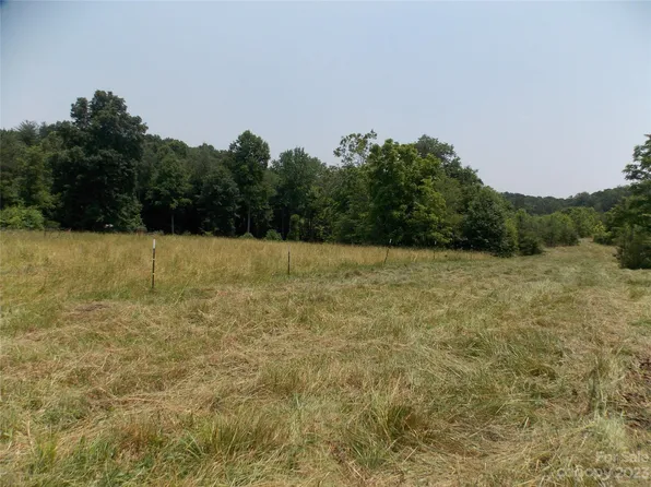 4846 Pecan Ln, Granite Falls, NC 28630