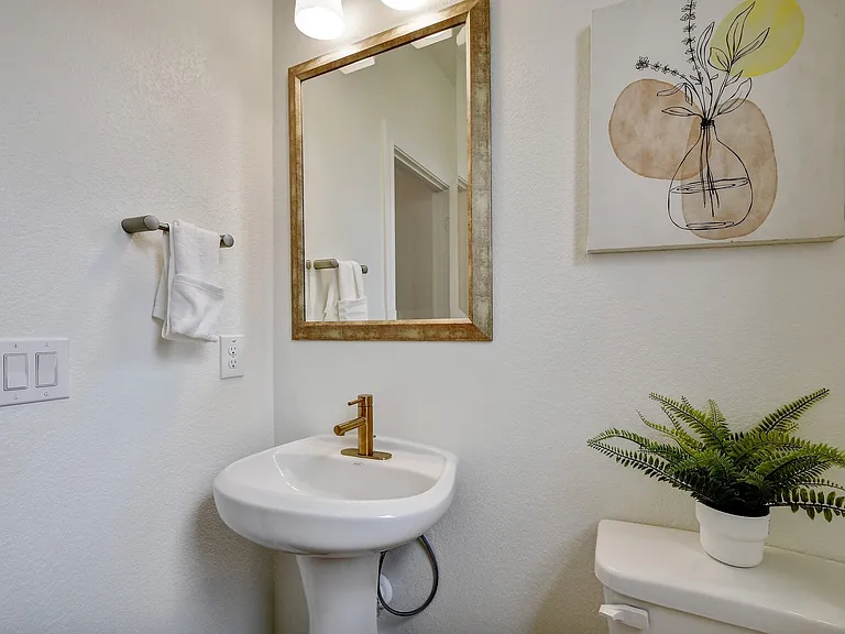 108 Redcliff Path — Photo 18