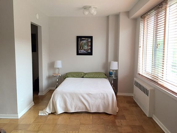 3rd image of 400 Central Park W APT 4G