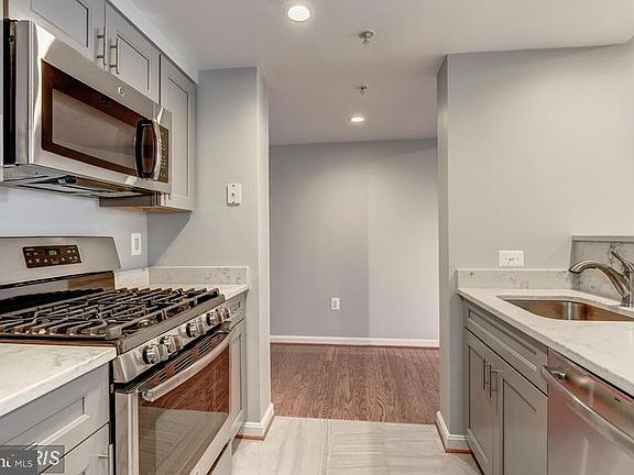 2nd image of 3835 9th St #1002E