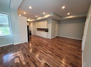 2901 N Calvert St, Baltimore, MD 21218