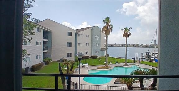 5th image of 1244 Harbor Dr Unit 218