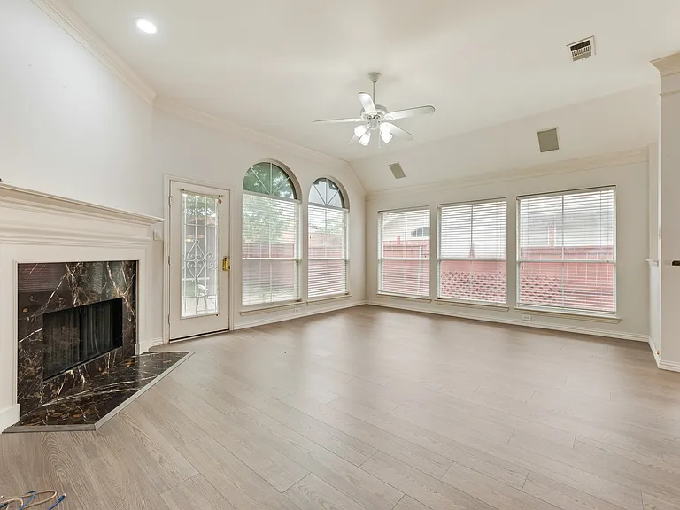 9301 Preston Trl — Photo 26