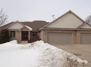 2828 Constance Ln, Marengo, IL 60152