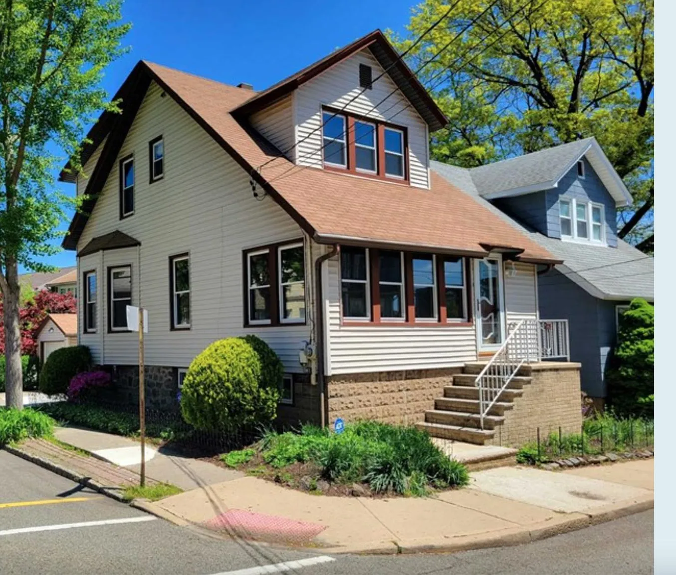 27 Garden Pl photo 1