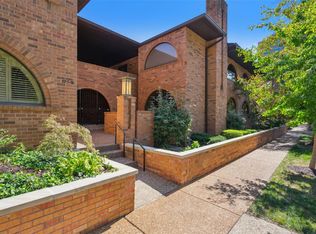 166 N Brentwood Blvd, Saint Louis, MO