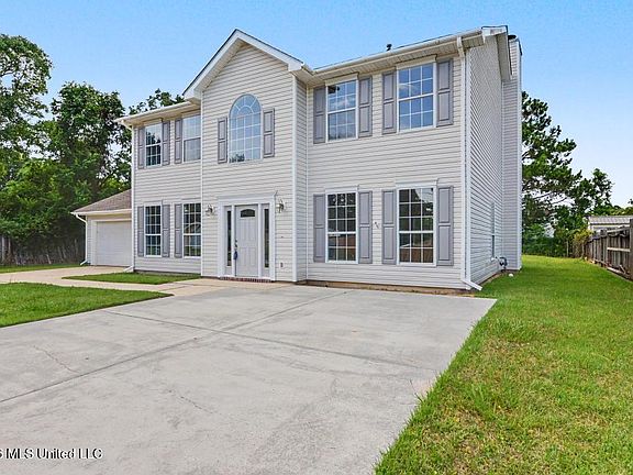 2nd image of 8218 Groveland Rd