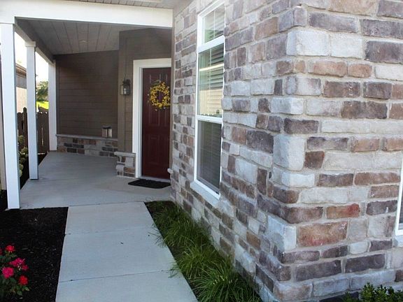 2nd image of 2528 Silverado Cir
