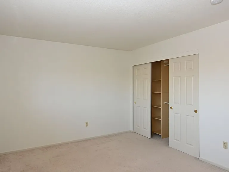 1105 Vista Pointe Cir — Photo 25
