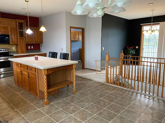 5th image of 23619 340th St SE