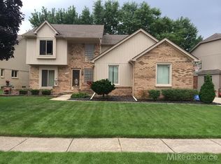 14752 Ashton Dr Shelby Township MI 48315 Zillow