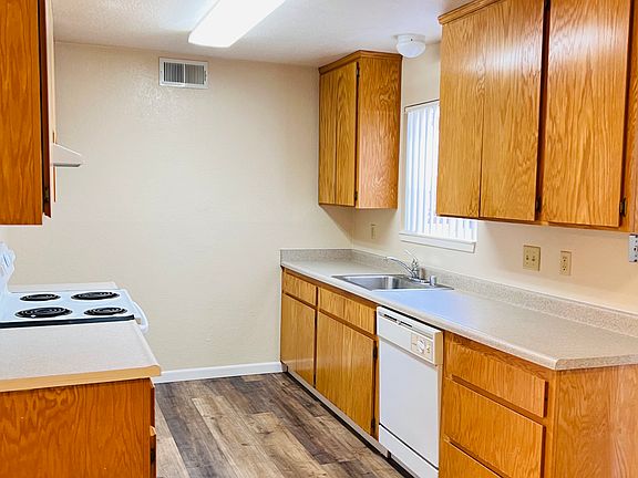 4th image of 6823 Plymouth Rd #3