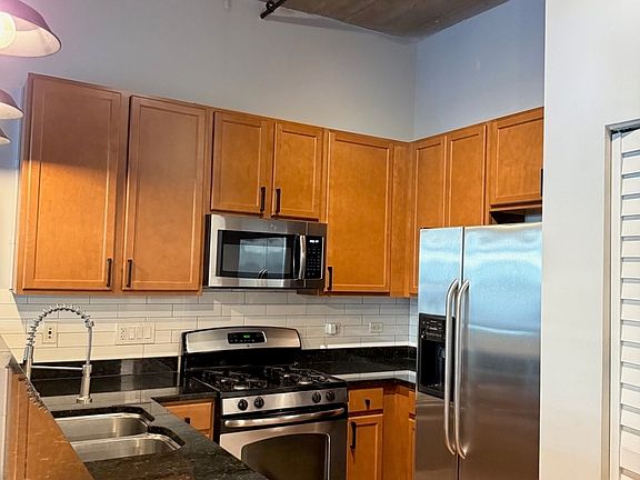 5th image of 1110 W 15th St Unit 316