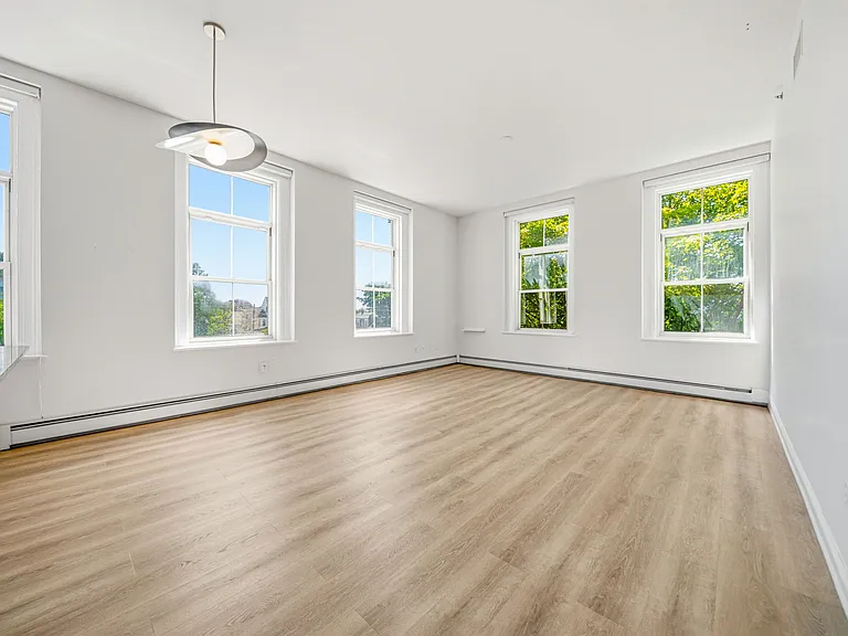 145 Glenwood St #304 — Photo 6